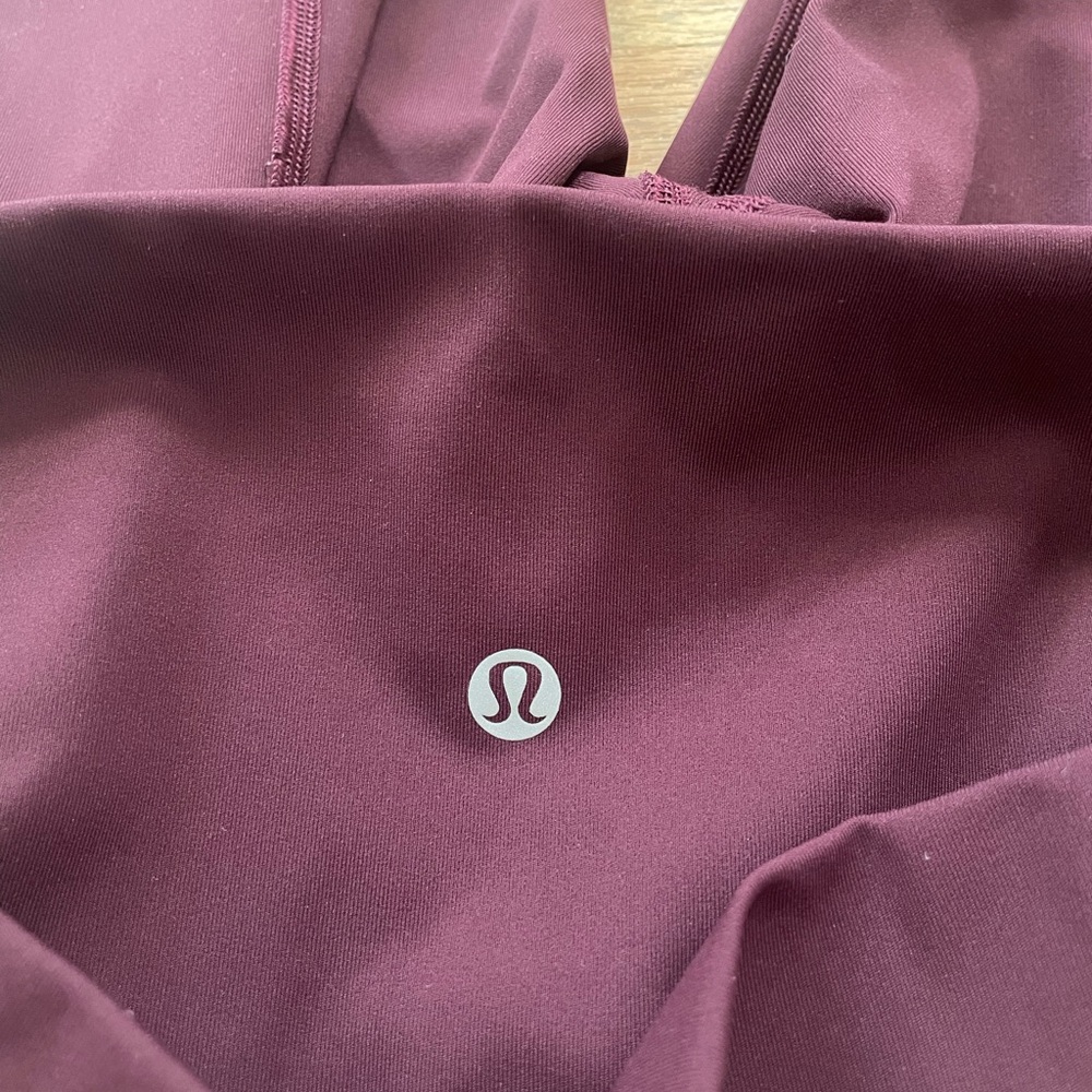 Lululemon Wunder Under Crop High-Rise Roll Down Scallop Full-On Luxtreme Red - Picture 7 of 10